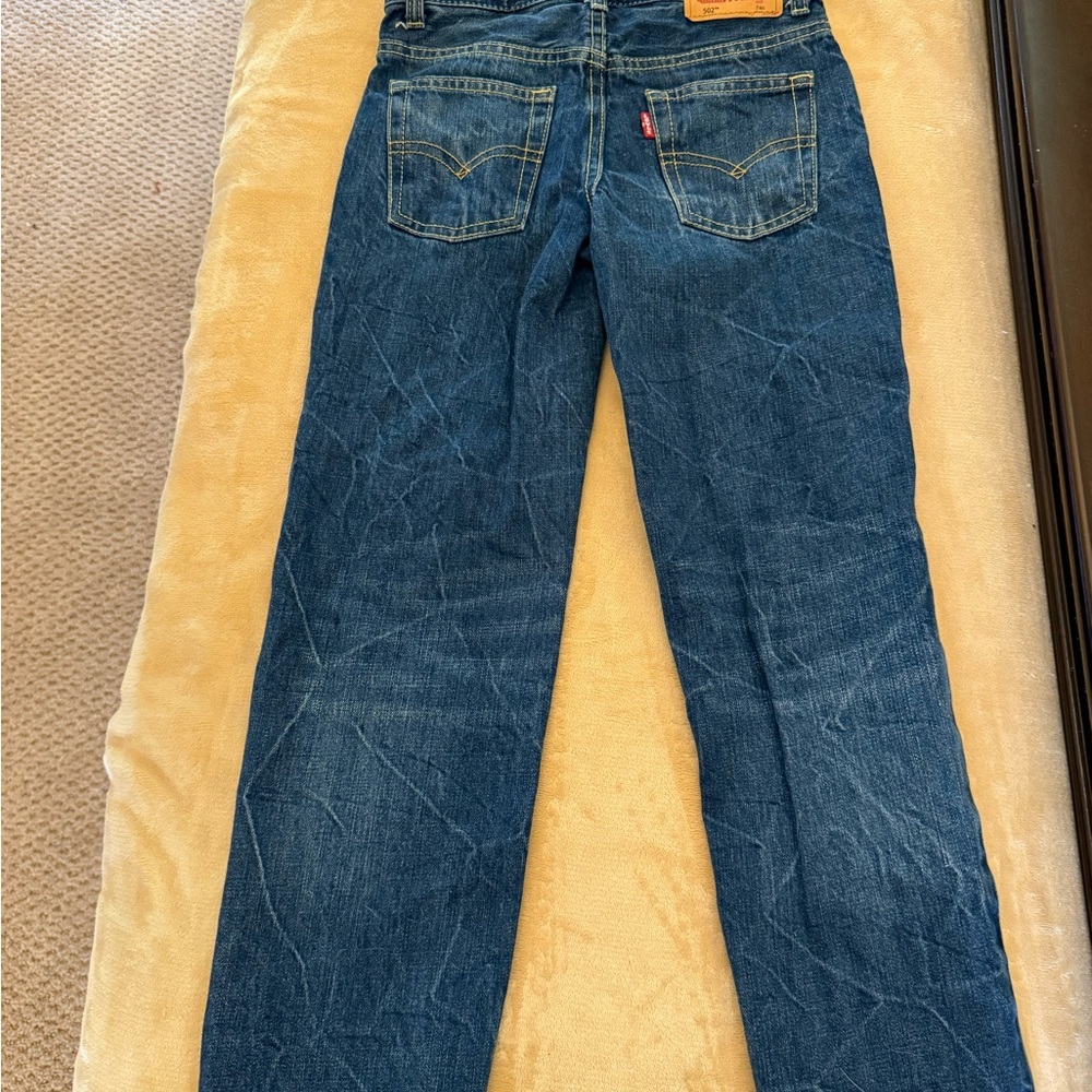 Levi's Boy’s Slim Fit Distressed Denim Jeans - Picture 7 of 8